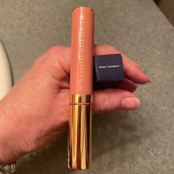 Black Friday Deal!!
Beautycounter Lipgloss - Picture 3 of 3